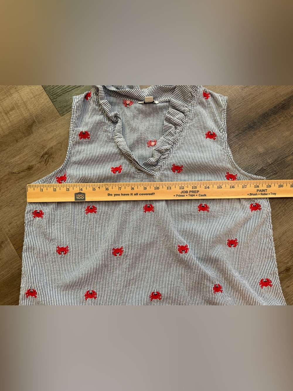 crown & ivy Ruffled V-Neck Striped Seersucker Nautical Red Crabs Top Large π¦ - Picture 8 of 10